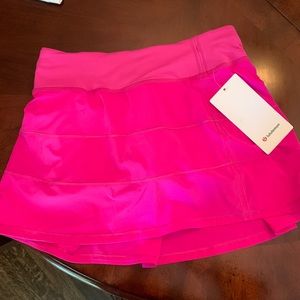 NWT Lululemon Pace Rival MR Skirt, Long (14inches), size 4
